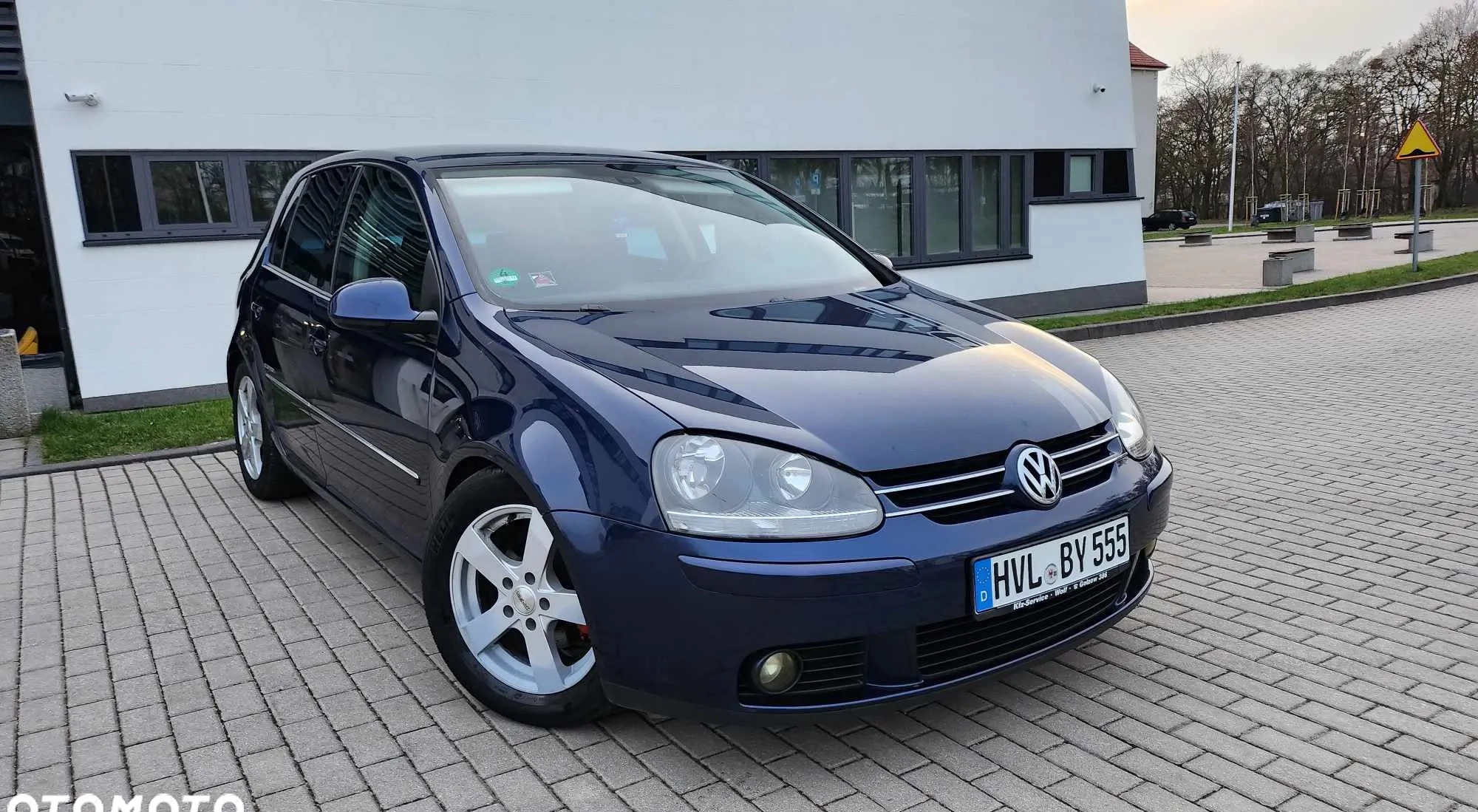 Volkswagen Golf cena 14900 przebieg: 186900, rok produkcji 2008 z Szczecin małe 79